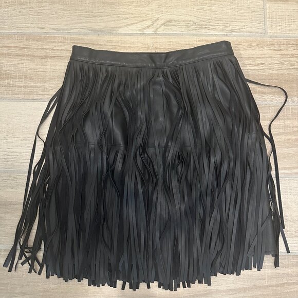 N: PHILANTHROPY BLACK VEGAN LEATHER FRINGE SKIRT SMALL NWOT - Picture 2 of 4